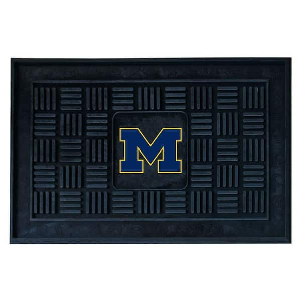 FANMATS NCAA University of Michigan Black 19.5 in. x 31.25 in. Outdoor Vinyl Medallion Door Mat