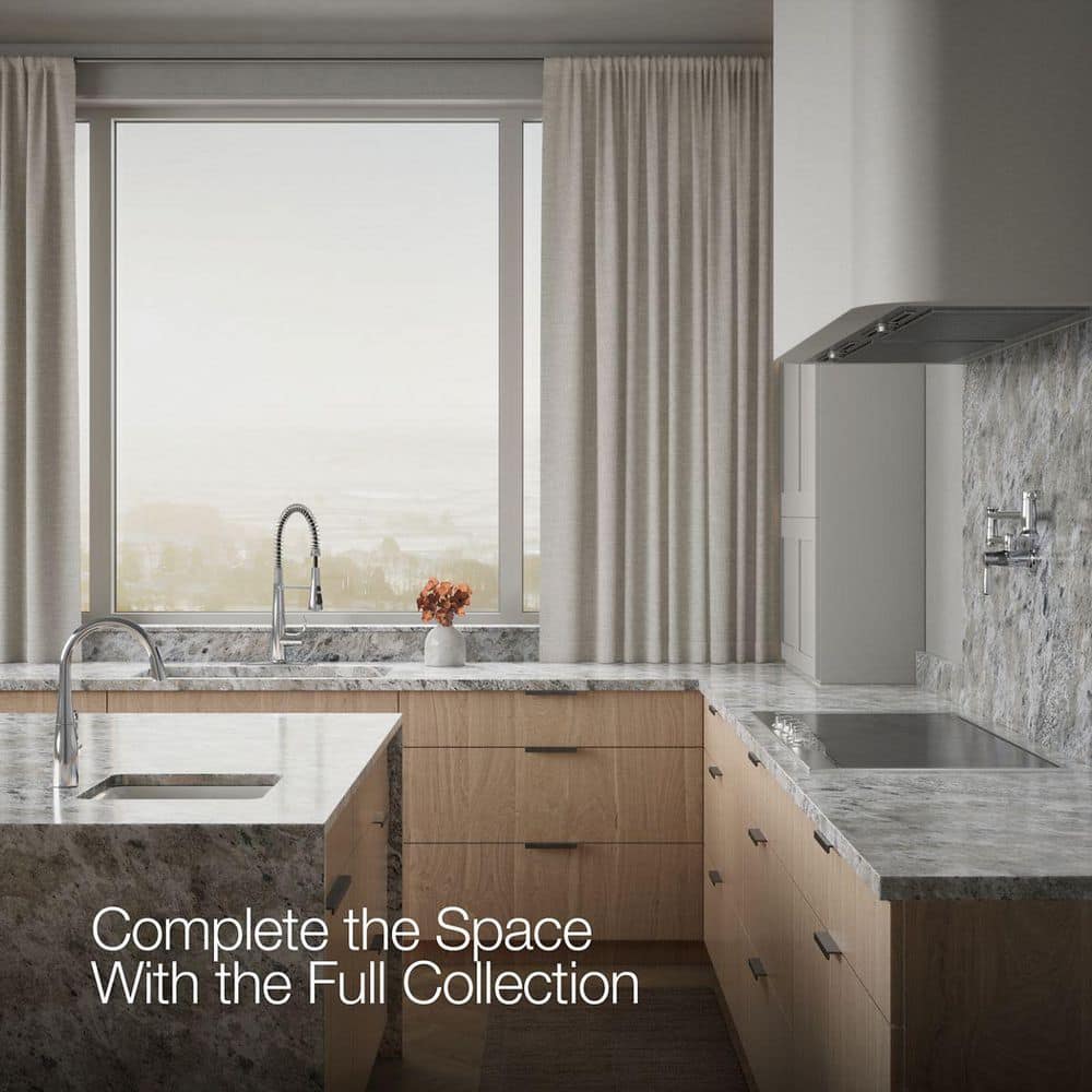 Polished Chrome Semi-Professional Kitchen Faucet with Pull-Out Spray