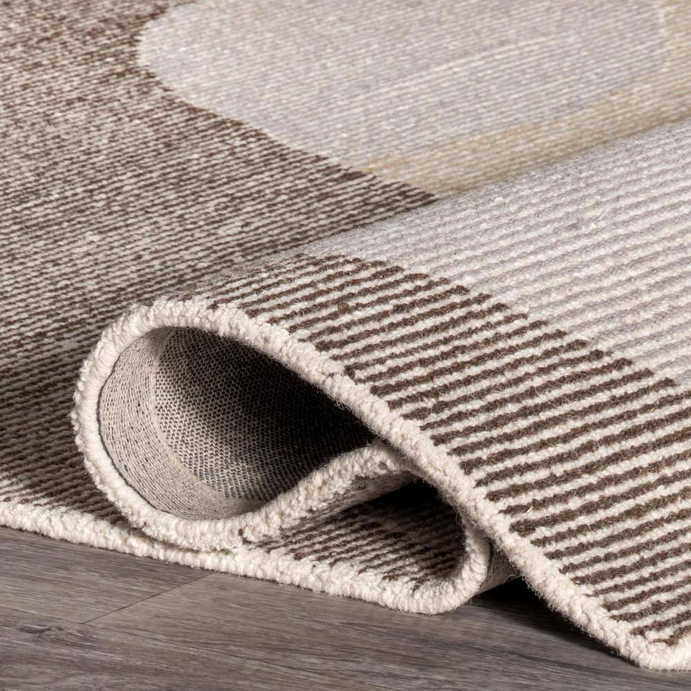 Evangeline Ivory and Gray Abstract Wool 5' x 8' Area Rug