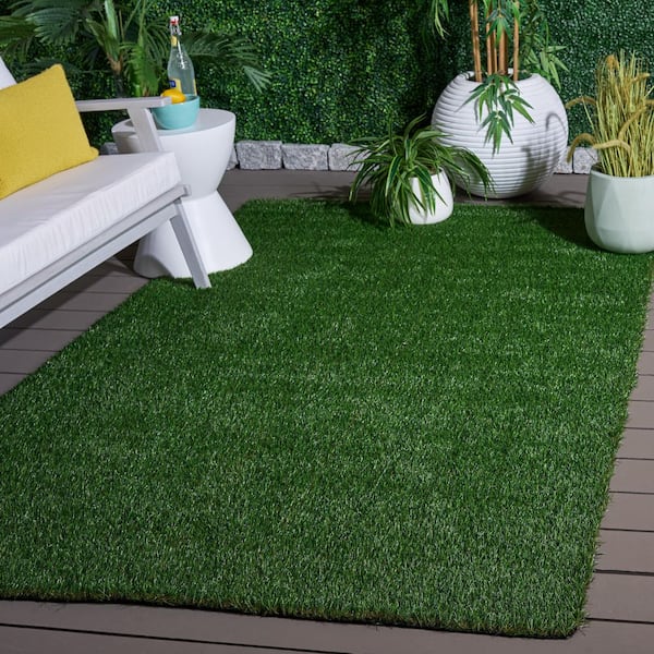 Turf 5 ft. x 8 ft. Natural/Green Solid Color Indoor/Outdoor Area Rug