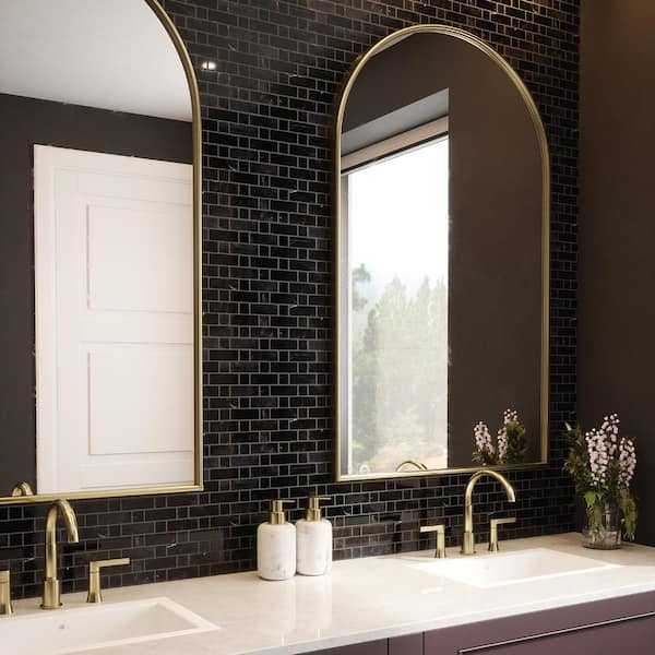 Bleeker Classic Black 10.5in. x 12 in. Subway Polished Marble Wall and Floor Mosaic Tile (0.875 sq. ft./Each)