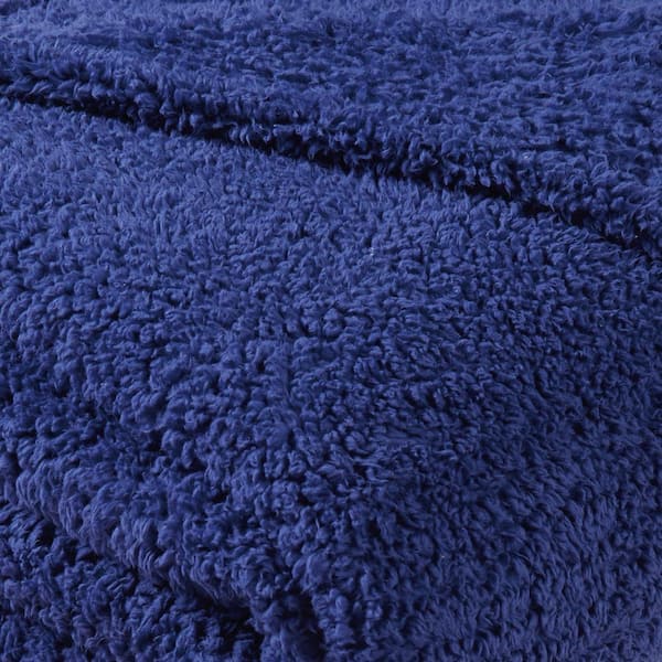 Brooklyn Loom Marshmallow Sherpa Navy Polyester Twin XL Blanket