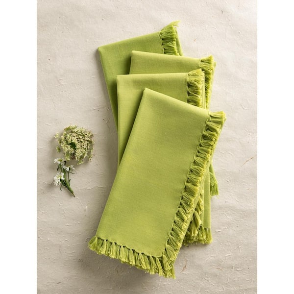 https://images.thdstatic.com/productImages/f7c8d28a-6605-46a3-ae05-d577e256df1b/svn/greens-april-cornell-cloth-napkins-napkin-rings-nwess18-ltgrn-64_600.jpg