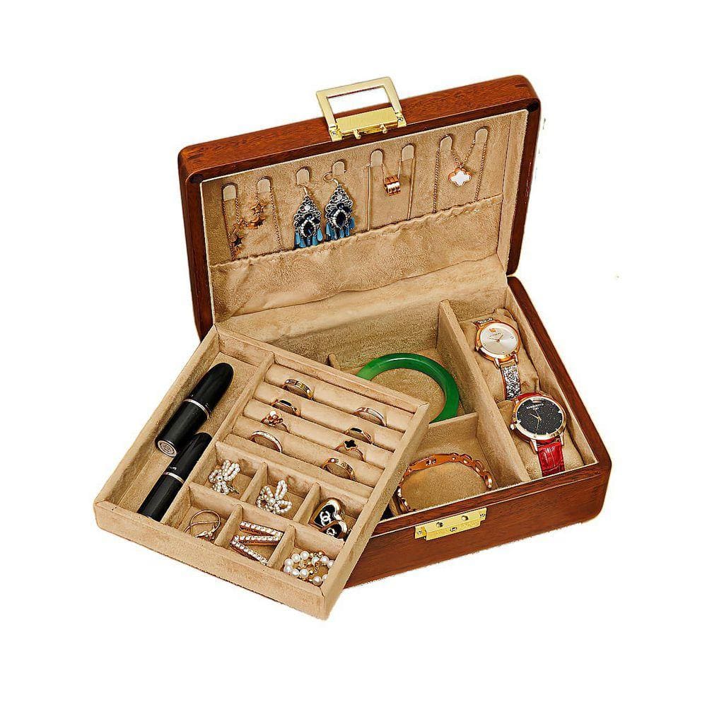 khaki-velvet-with-watch-