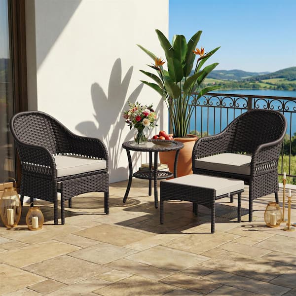 5-Piece Wicker Patio Conversation Set Lounge Chair Set with Ottomans, Side Table and Beige Cushions