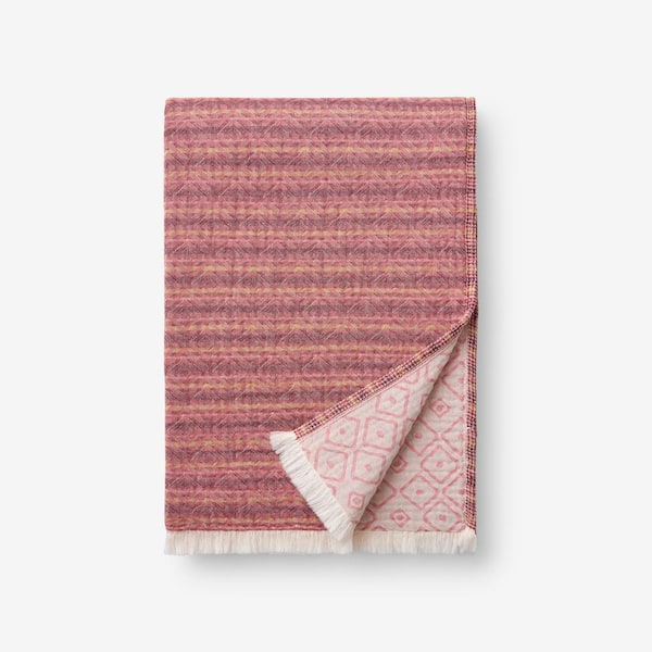 Pink outlet geometric blanket