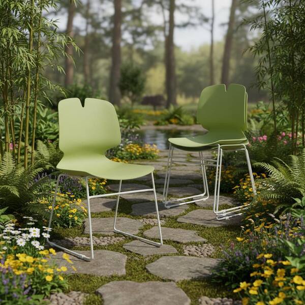 4-Piece Green Polypropylene Outdoor Lounge Chair