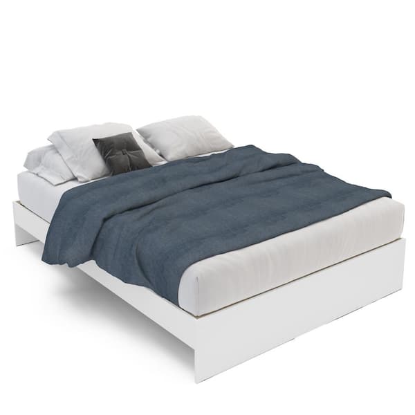 Victoria White Wood Frame Queen Platform Bed with Headboard