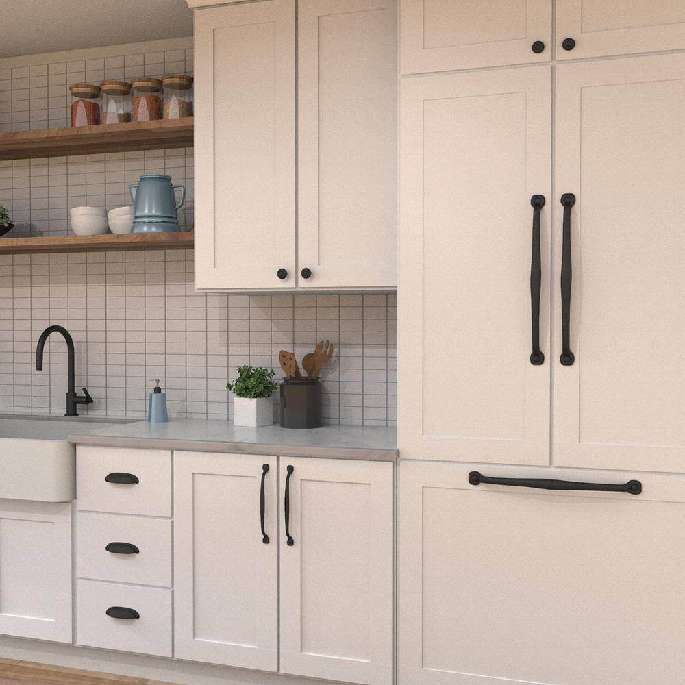 Refined Black Iron 18" Appliance Pull with Matte Finish