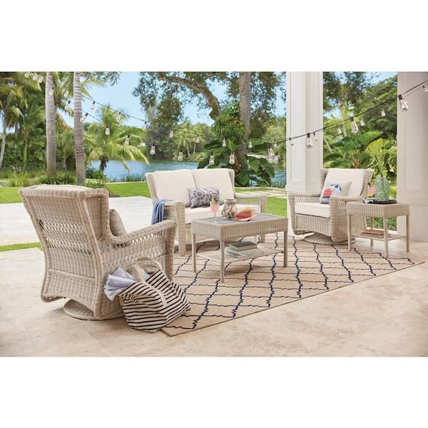 off white outdoor furniture