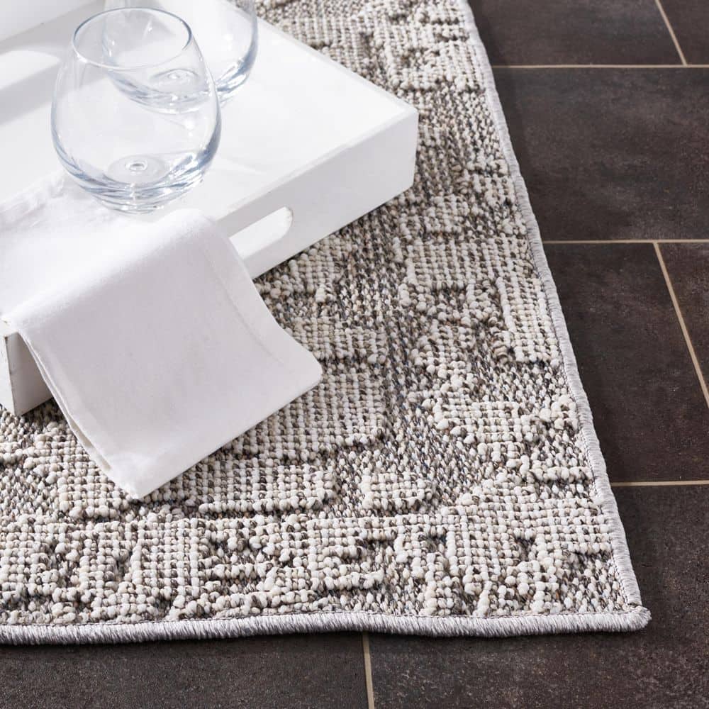 Elevate Boho-Chic 9' x 12' Gray/Light Gray Reversible Indoor/Outdoor Rug