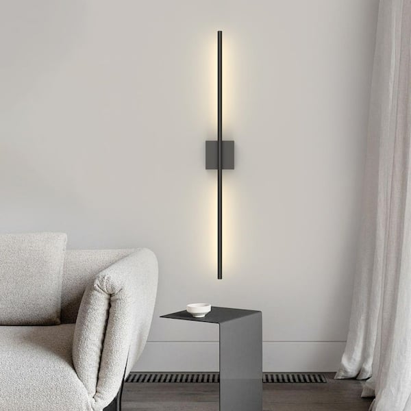 39 in. Modern Black Battery Operated Wall Sconce 350° Rotatable Dimmable Rechargeable Wall Light with Remote (Set of 2)