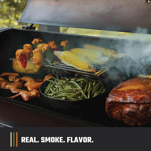 OKLAHOMA JOE'S Highland Reverse Flow Charcoal Barrel Smoker in