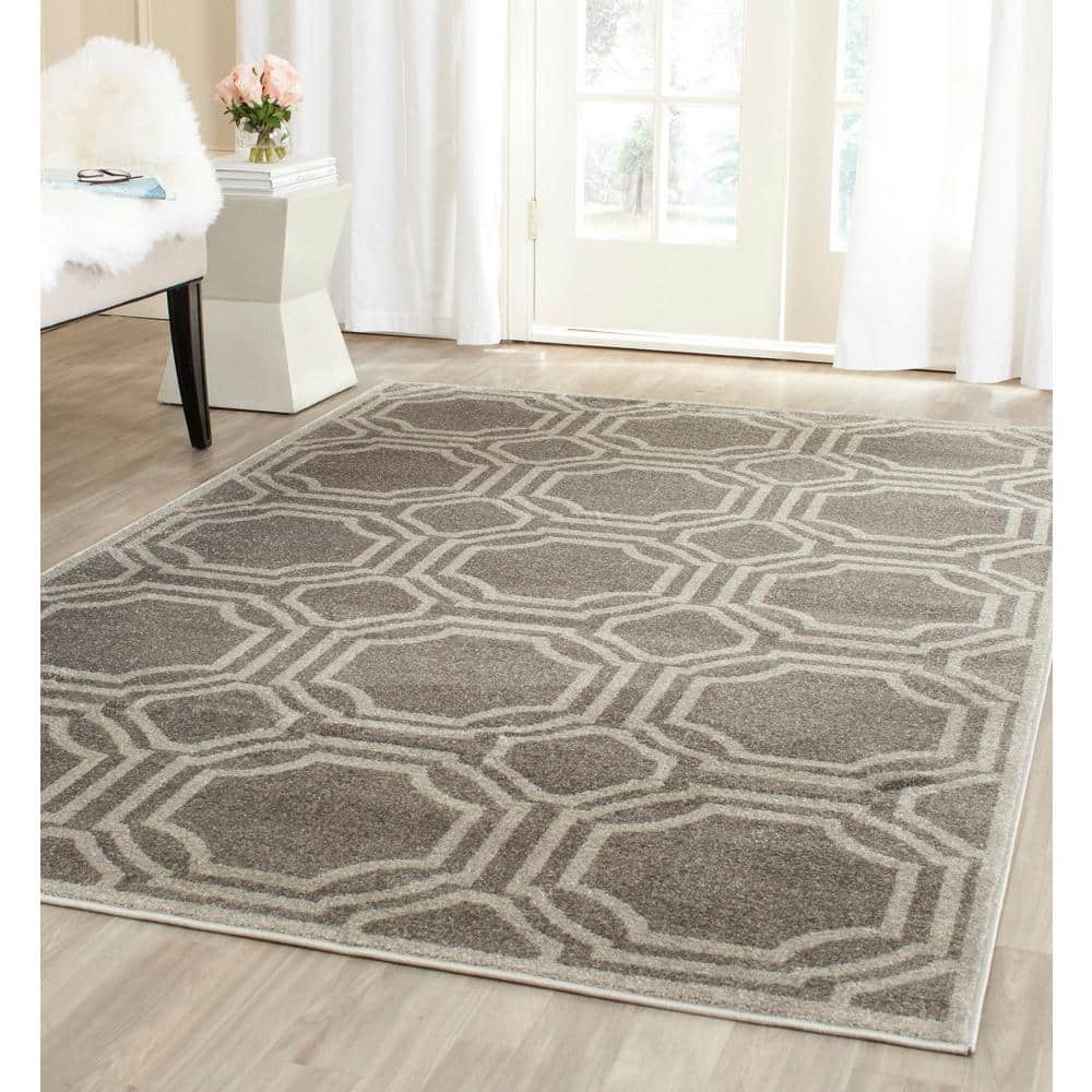 Grey and Light Grey Geometric Synthetic Area Rug