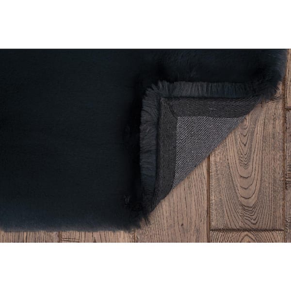 Morris Faux Rabbit Charcoal 3x5 Area Rug