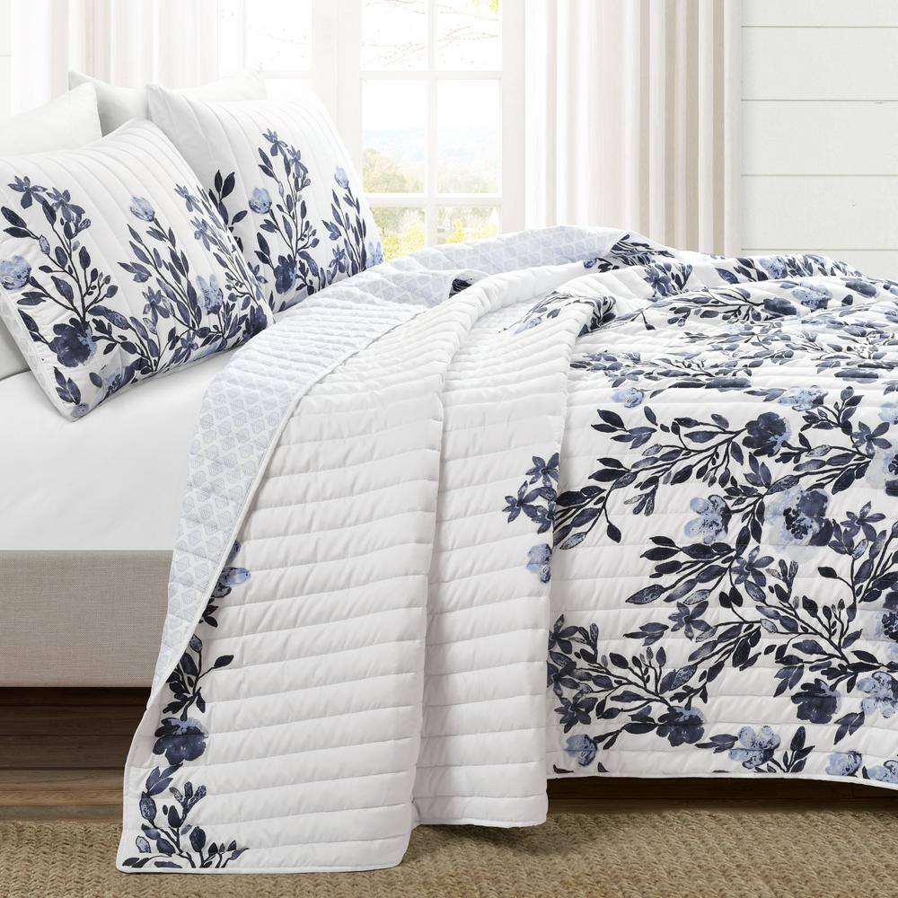 King Navy and White Reversible Microfiber Floral Quilt Set