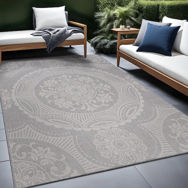 Waikiki Grey/White 8 ft. x 10 ft. Medallion Indoor/Outdoor Area Rug