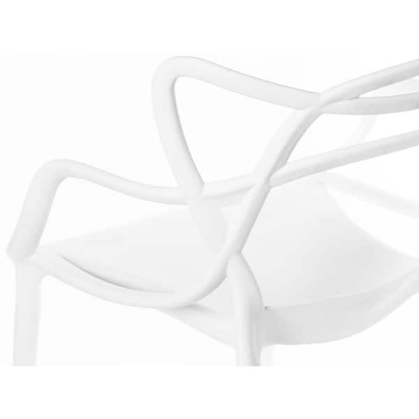 White molded plastic online chairs