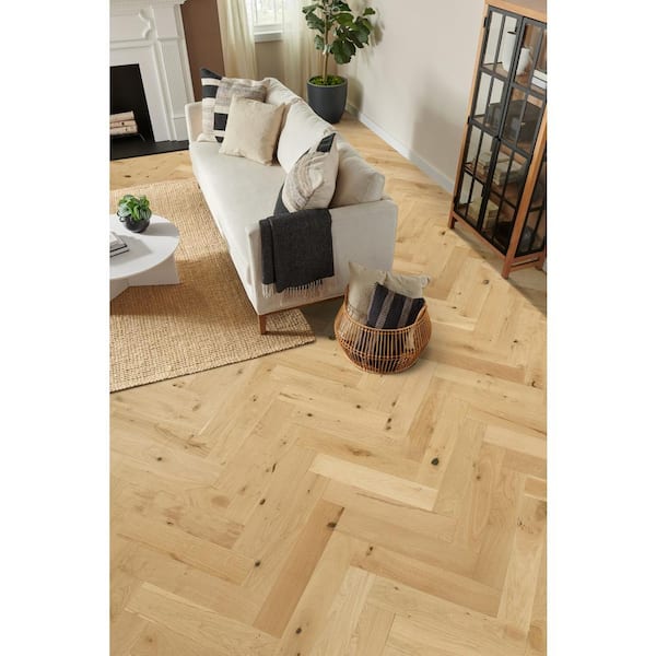 Bruce Time Honored Herringbone Aged Natural Oak 0.57 in.T x
