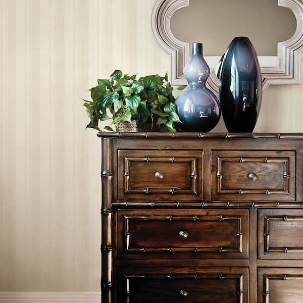 Palazzo 2 Collection Light Beige Silk Stripe Vinyl on Non-Woven Non-Pasted Wallpaper Roll