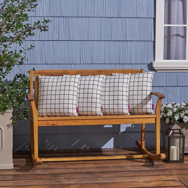 Can You Use Indoor Pillows Outdoors? - Plank and Pillow