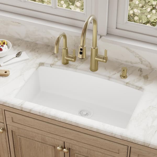 Undermount Quartz/Granite Composite 32 in. Single Bowl Kitchen Sink in White