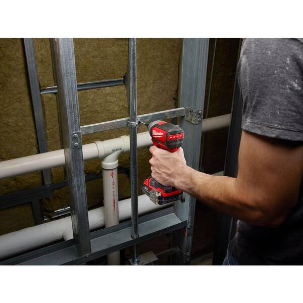 Milwaukee - M18 18-Volt Lithium-Ion Brushless Cordless 1/4 in. Cordless Impact Driver Kit (Tool-Only)