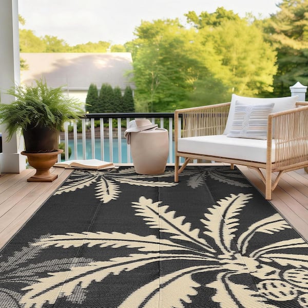 Black and Brown 5 X 8 ft. Plastic Waterproof Indoor and Outdoor Area Rug, for Camping, Porch, Backyard, Picnic