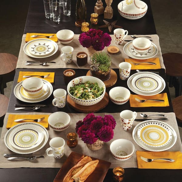 Rachael Ray Circles and Dots Stoneware 16-Piece Dinnerware Set