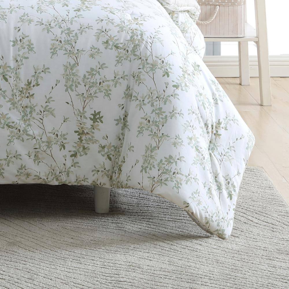 Lindy White Cotton Reversible King Comforter Set with Shams
