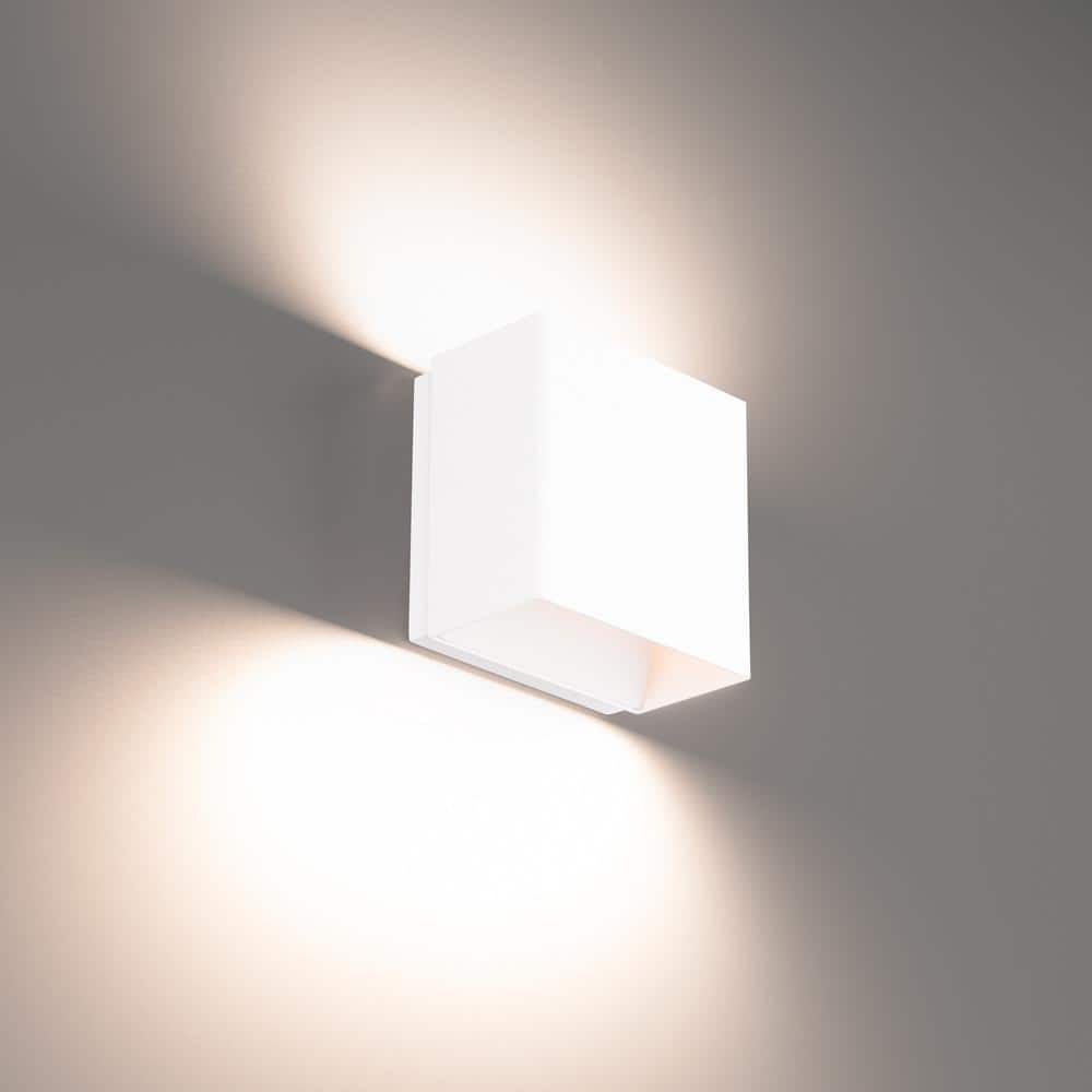 White Aluminum LED Dimmable Flush Mounted Sconce