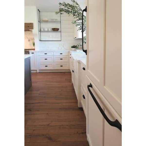 Highland Ridge 18 in. (457mm) Classic Dark Oiled Bronze Arch Appliance Pull