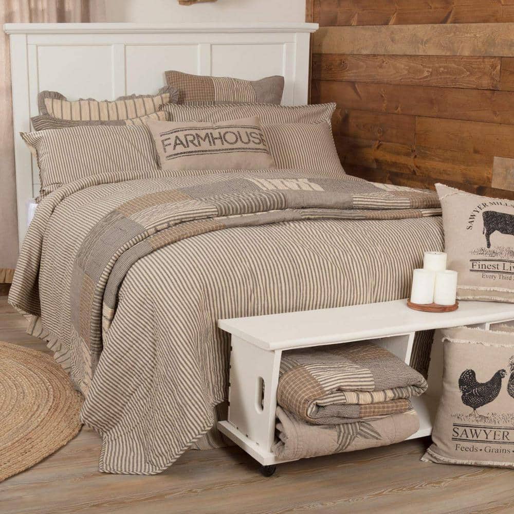 Charcoal and Creme Cotton Reversible California King Quilt Set