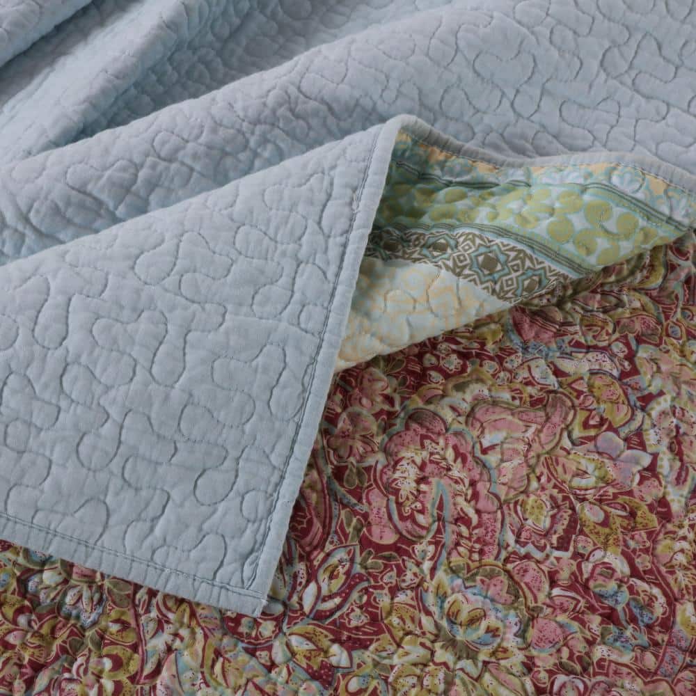 King Size Blue and Multicolor Microfiber Reversible Quilt Set