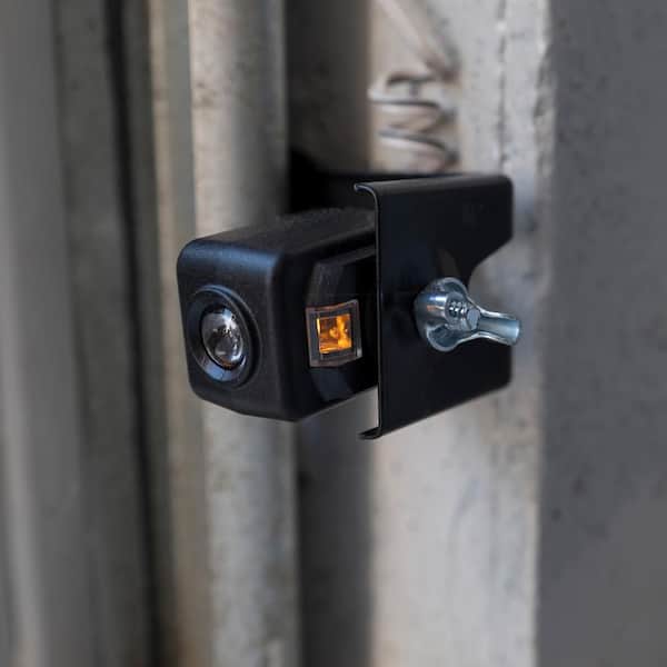 カメチャンページ Chamberlain Replacement Safety Sensors for Garage Door Opener