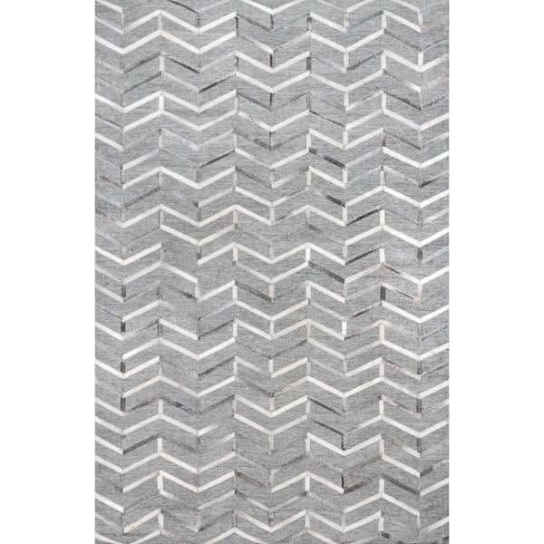 nuLOOM Jacqui Leather Blend Chevron Gray 5 ft. x 8 ft. Modern Area Rug
