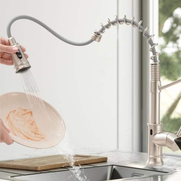 Satico Single-Handle Pull-Out Sprayer Kitchen Faucet with Sensor 