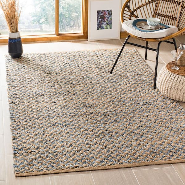 Cape Cod Blue/Natural 8 ft. x 8 ft. Square Distressed Geometric Area Rug