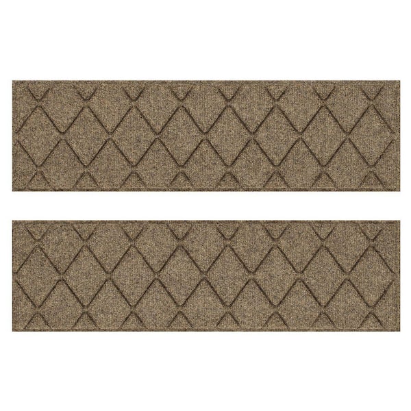 Waterhog Argyle Camel 8.5 in. x 30 in. PET Polyester Indoor Outdoor Stair Tread Cover (Set of 4)