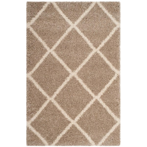 SAFAVIEH Hudson Shag Beige/Ivory 4 ft. x 6 ft. Geometric Diamonds Area Rug