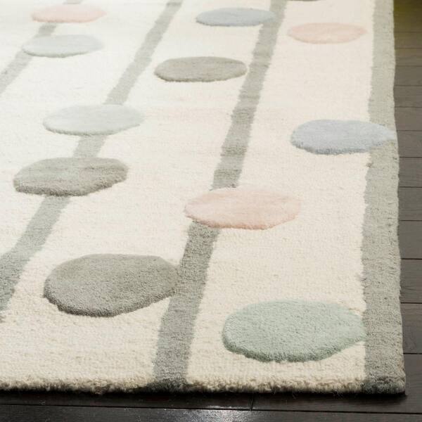 Safavieh Safavieh Kids Confetti 5 x 7 Ivory/Multi Indoor Abstract Kids Handcrafted Area Rug Safavieh Safavieh Kids Confetti 5 x 7 Ivory/Multi Indoor Abstract Kids Handcrafted Area Rug