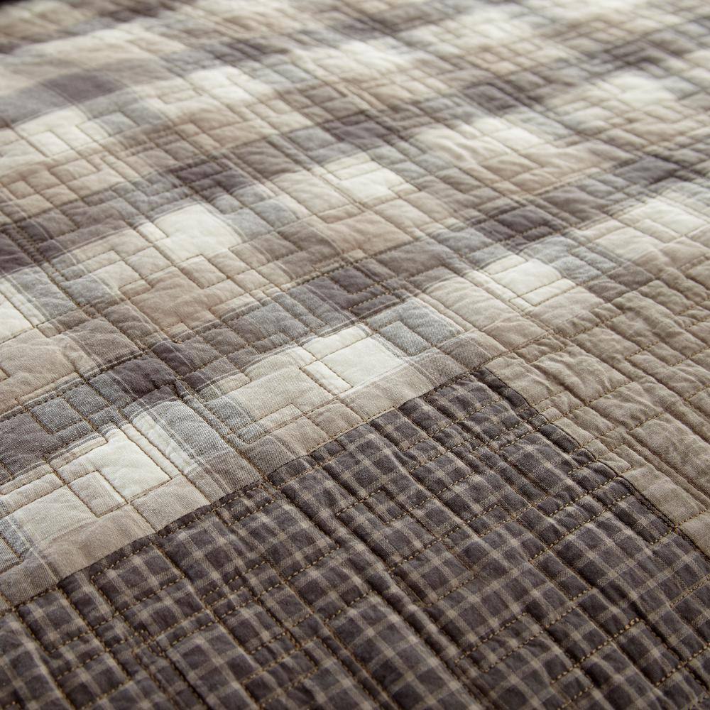 Modern Gray Cotton King Quilt Set with Reversible Patchwork Design