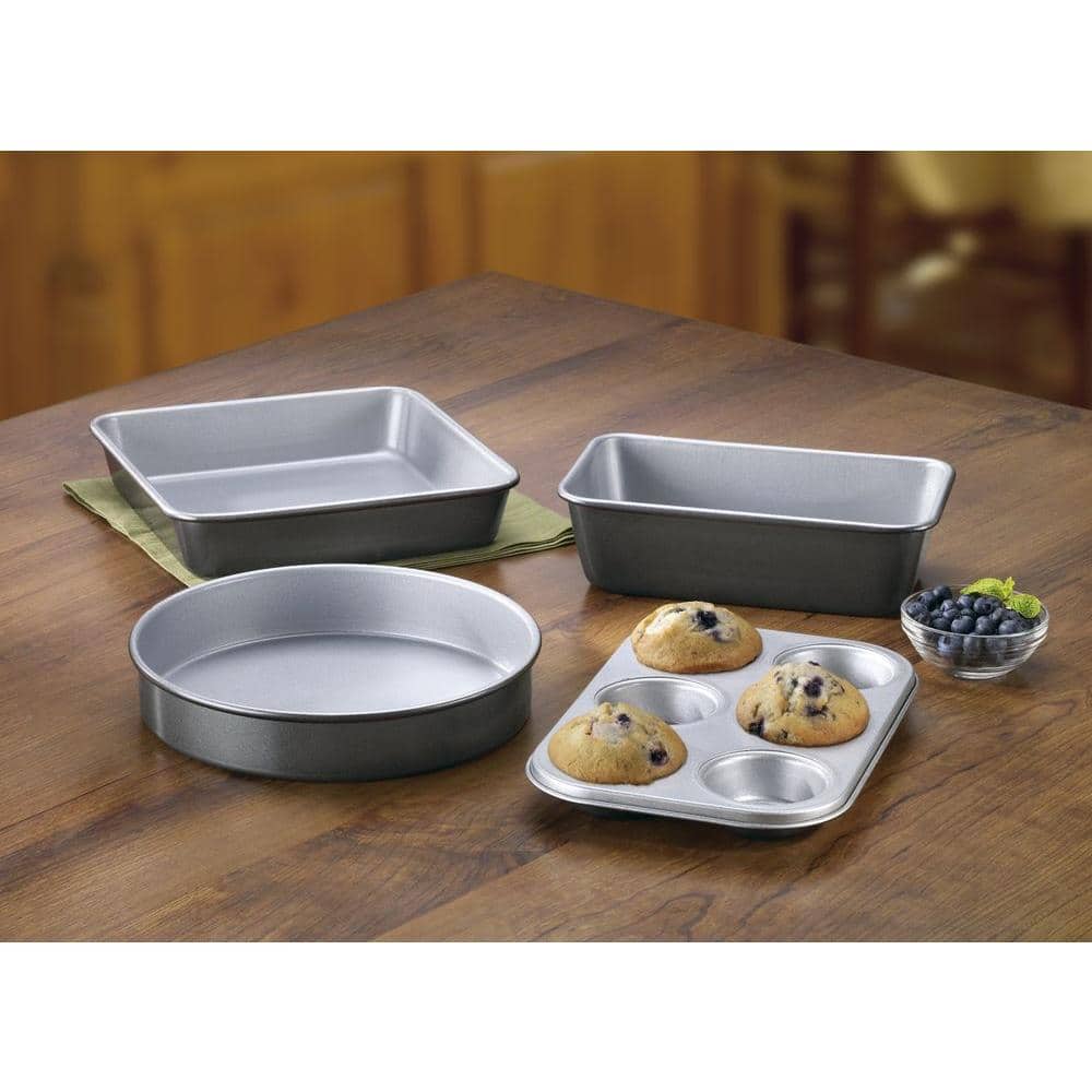 Cuisinart Nonstick Silver and Black 4-Piece Bakeware Set