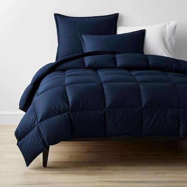 The Company Store Lacrosse LoftAIRE Recycled Fill Light Warmth Navy Blue King Down Alternative Comforter