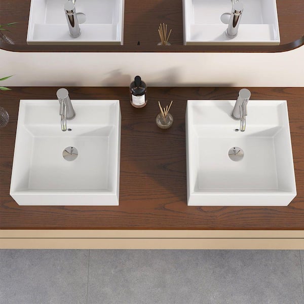 シーニューヨーク　サイズ4 NTQ Teara 15.75 in. x 15.75 in. Rectangular Ceramic Wall Mount