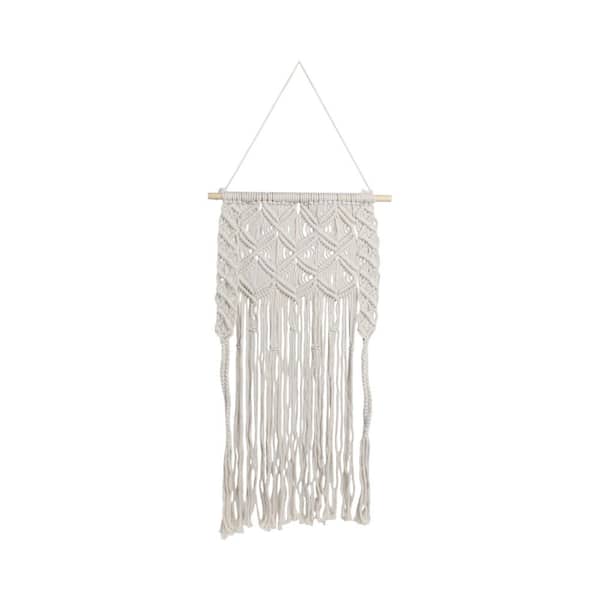 Liv & Skye Ivory 20 in. x 18 in. Woven Jute Macrame Hanging