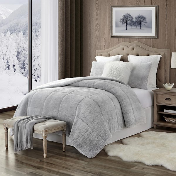 swift home Premium Ultra-Soft 3-Piece Grey Faux Fur Reverse to Sherpa King/California King Comforter and Sham Set