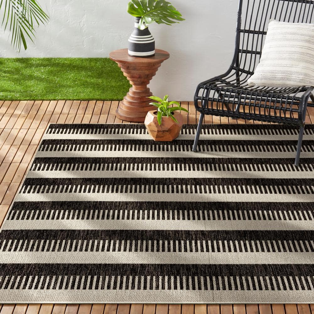 Charlotte Modern Black and Grey Striped Synthetic Indoor/Outdoor Rug