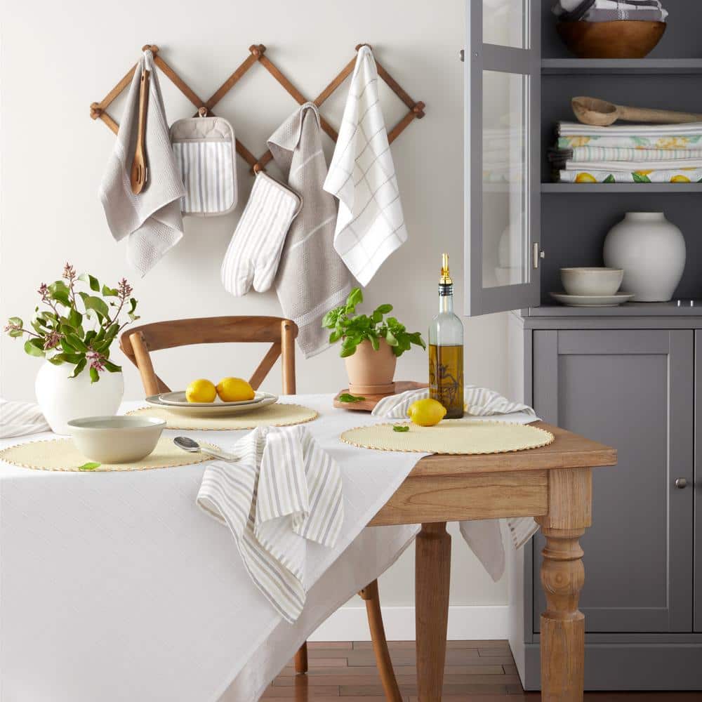 White Cotton Blend Rectangular Tablecloth, 60"x84"