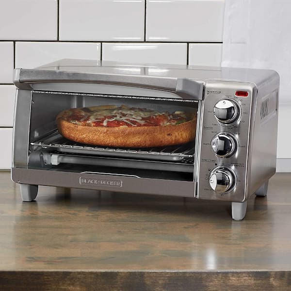 BLACK & DECKER 4-Slice Stainless Steel Toaster at